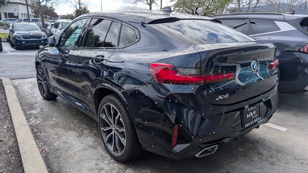 2022 BMW X4 xDrive30i