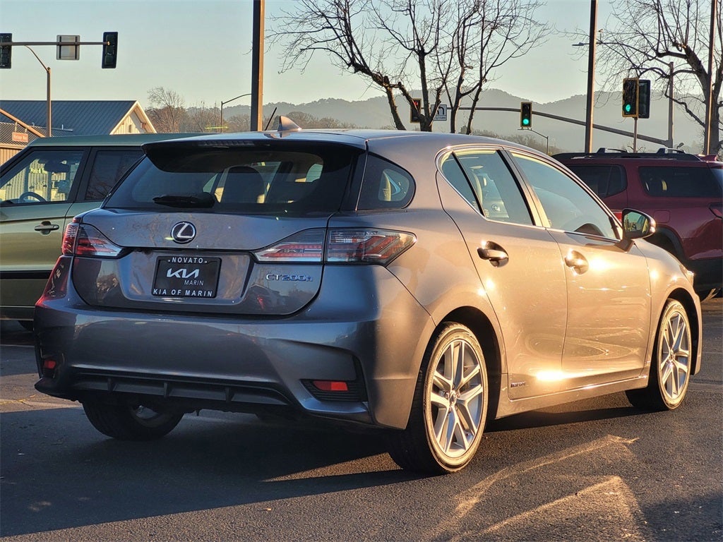 2017 Lexus CT 200h