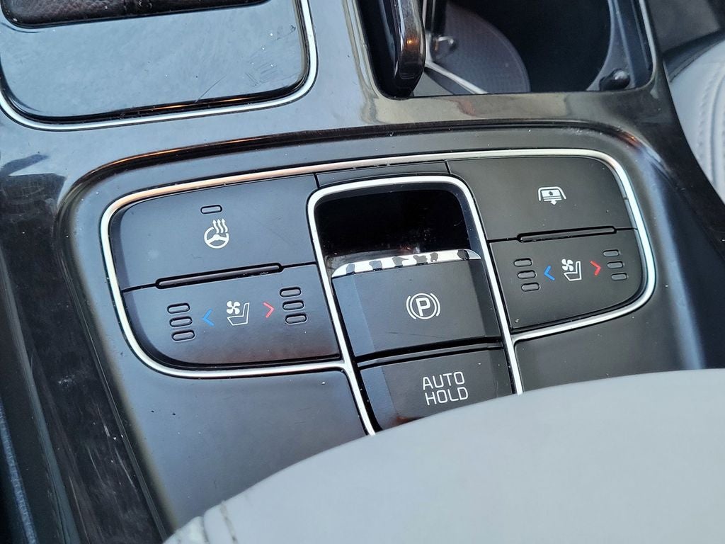 2014 Kia Cadenza Limited