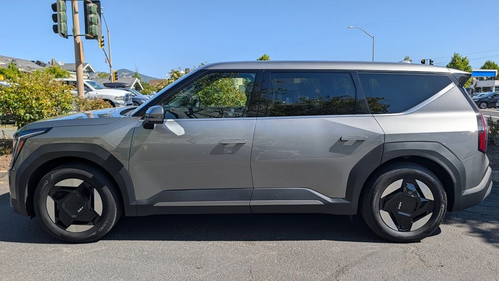 2024 Kia EV9 Light
