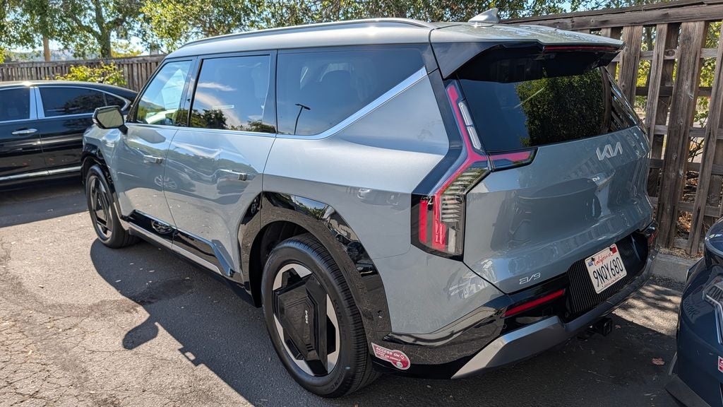 2024 Kia EV9 Land