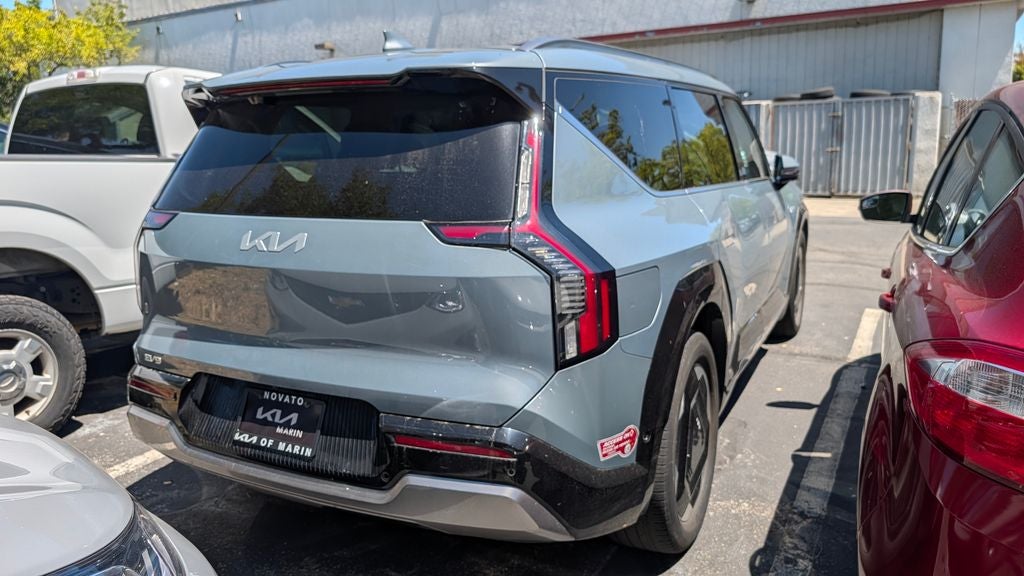 2024 Kia EV9 Land