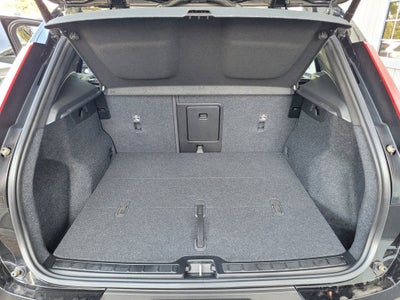 2025 Volvo EX40 Twin Motor Core